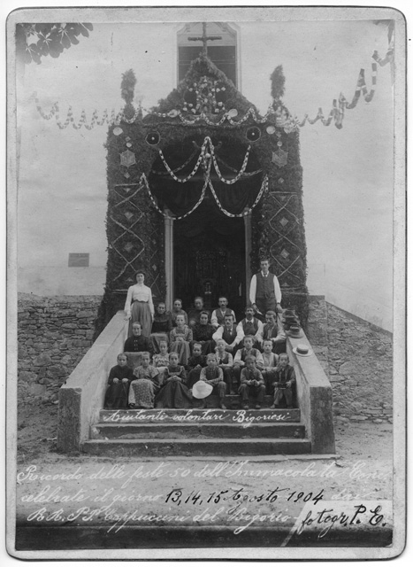 Ritratto degli aiutanti volontari bigoriesi in occasione della festa per l'Immacolata Concezione