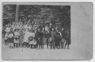 Ritratto di una scolaresca in gita