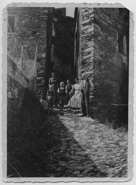 Ritratto di famiglia nel nucleo di Oggio