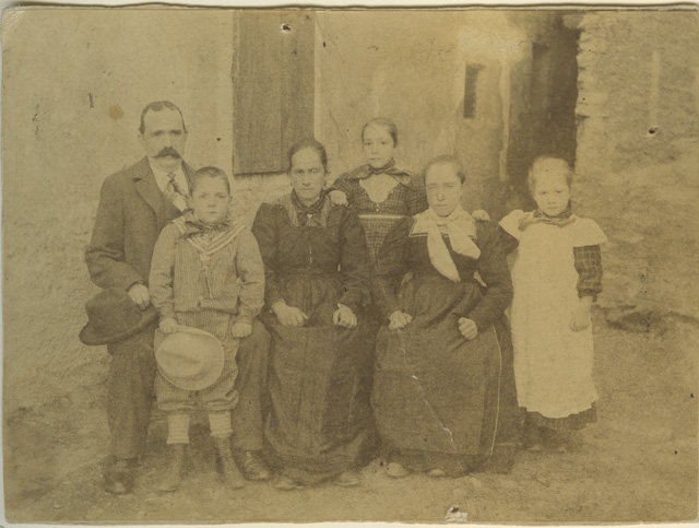 Costante e Angiolina Gianini con i figli