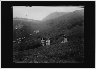 Tre bambini sui monti Carancón