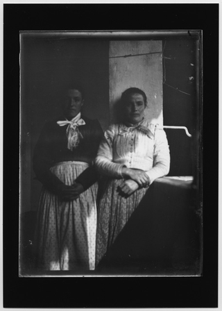 Ritratto di una donna in un interno