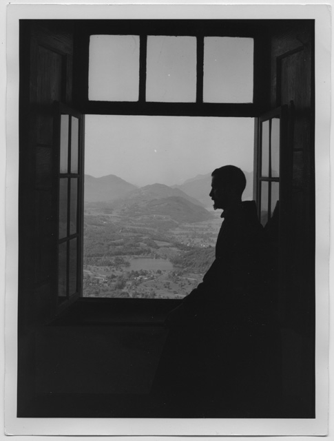 Ritratto di Padre Alessandro Romerio da Locarno alla finestra del Convento