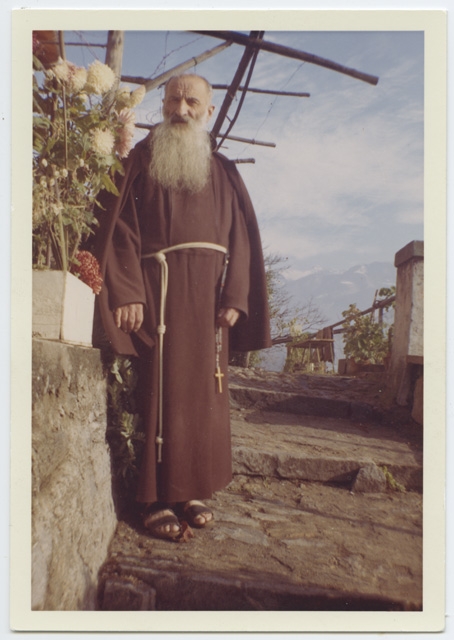 Ritratto di un frate nell'orto del Convento