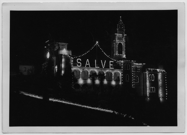 Santuario della Madonna del Sasso decorato con luminarie per la festa della Madonna Pellegrina