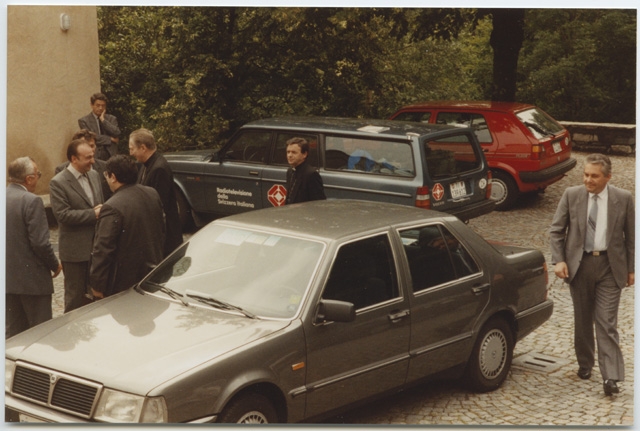 Arrivo e saluti dell'Arcivescovo Carlo Maria Martini al Convento di Bigorio
