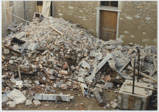 Macerie nel chiostro del Convento di Bigorio