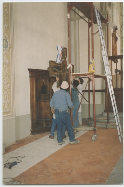 Tentativo di trasferimento del Crocifisso nella chiesa del Convento