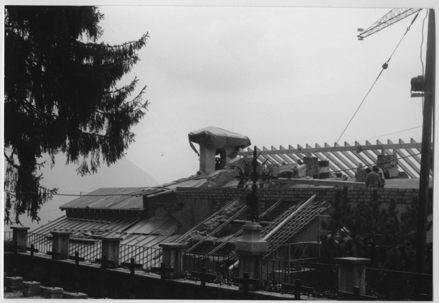 Lavori di rifacimento del tetto del Convento di Bigorio