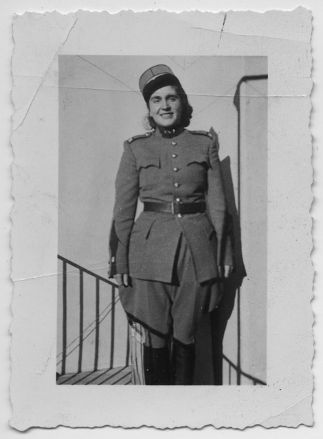 Ritratto di donna vestita da soldato