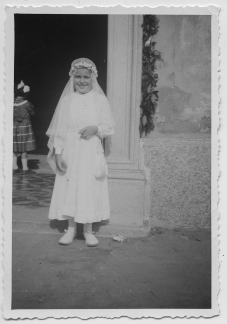 Ritratto di Agnese Dolci-Lepori in occasione della Prima Comunione