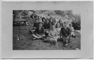 Ritratto di gruppo in montagna