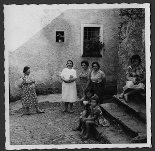 Donne e bambine nel nucleo di Campestro