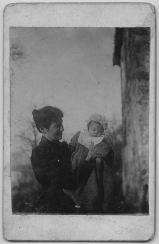 Ritratto di Adele Rossi con la figlia Gina Maria