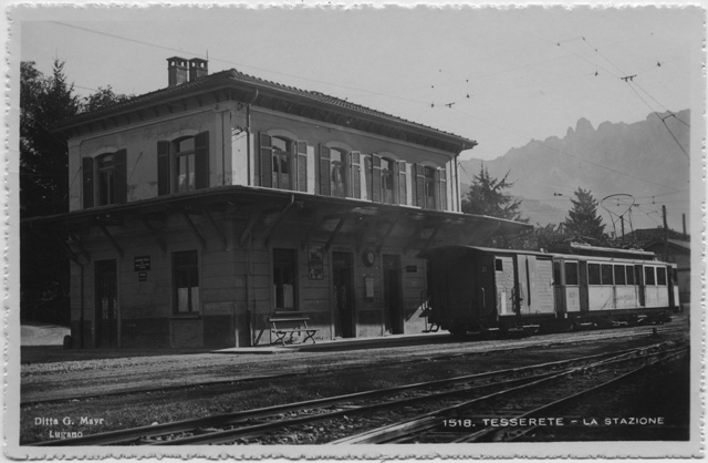 Cartolina della stazione di Tesserete con la ferrovia Lugano-Tesserete