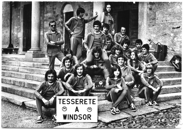 Cartolina della squadra di Tesserete ai Giochi senza Frontiere