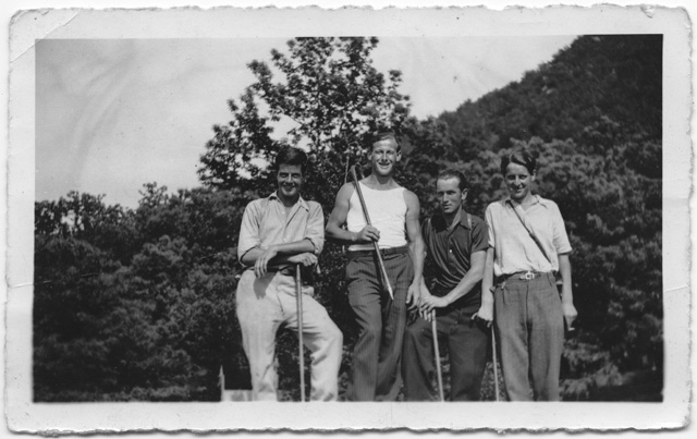 Gruppo in posa durante una gita al Monte Bar