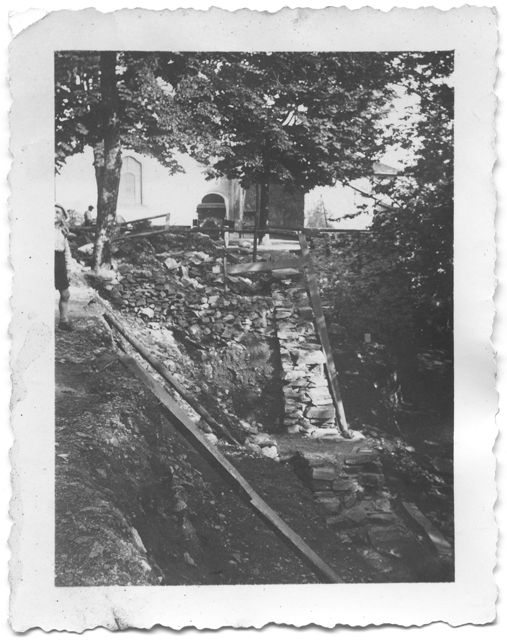 Lavori di rifacimento della muratura esterna al convento di Bigorio