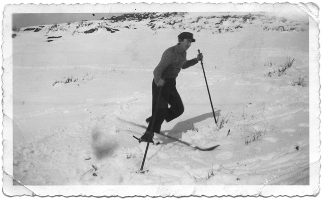Ugo Gianini mentre scia a Corticiasca
