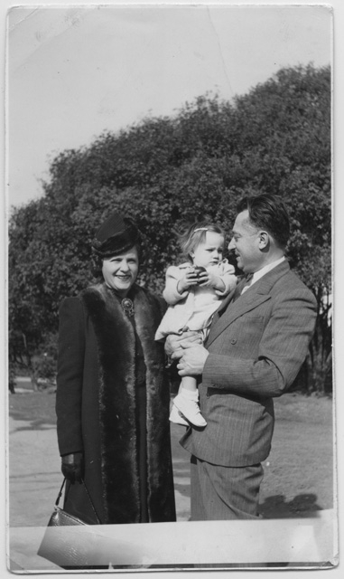Maria e Rene Canonica con bambina a San Francisco