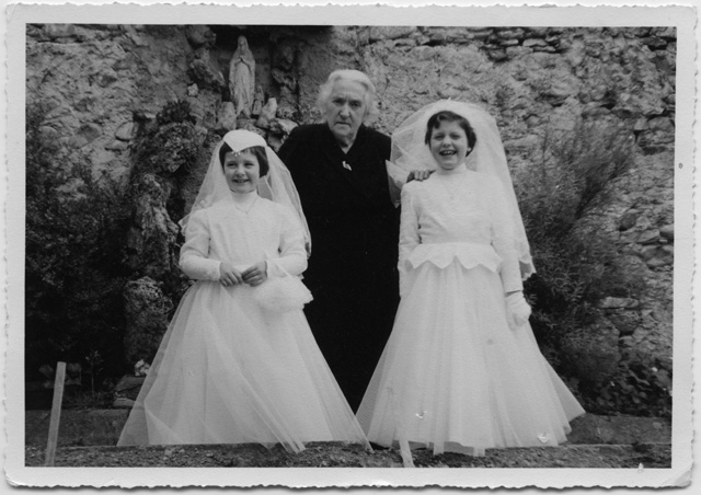 Bambine il giorno della Prima Comunione