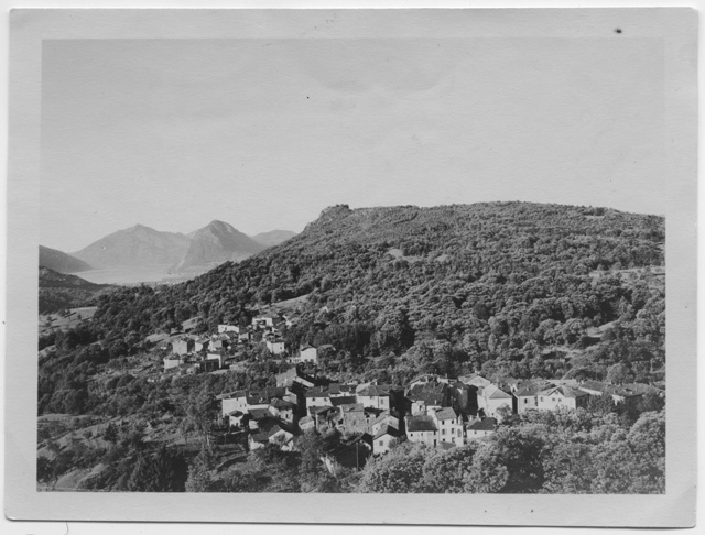 Veduta di Cagiallo e Lugaggia presa da Lopagno