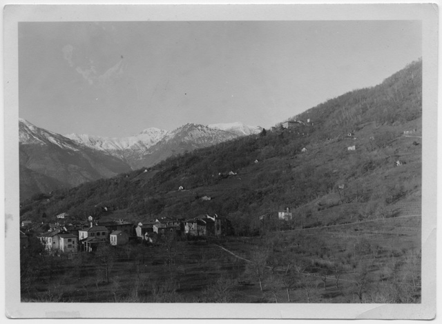 Veduta di Sala Capriasca con il Convento di Bigorio