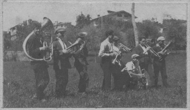 Gruppo bandistico a Comano