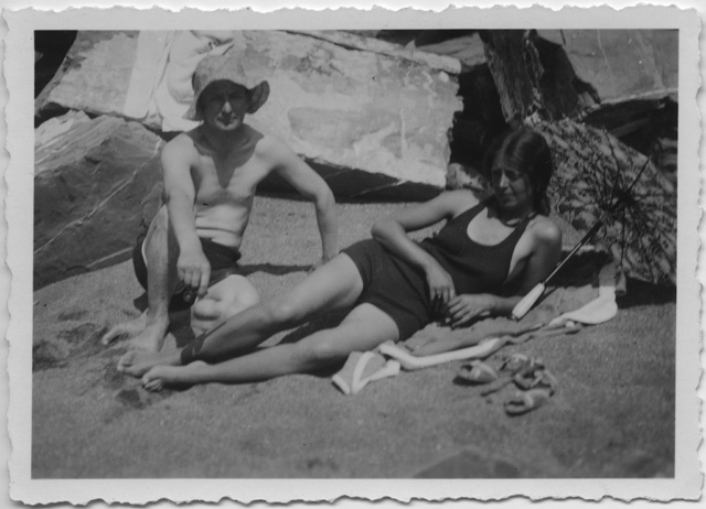 Mario e Irma Bernasconi in spiaggia
