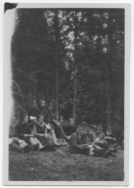 Ritratto di classe all'aperto