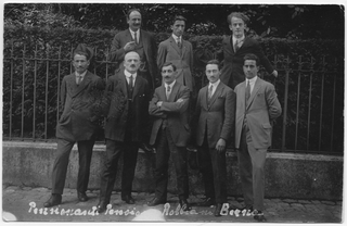 Remo Canonica con un gruppo di uomini a Berna