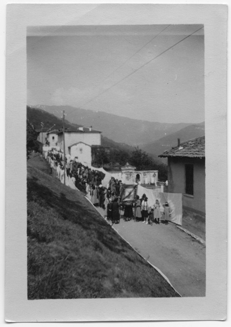 Processione a Bidogno