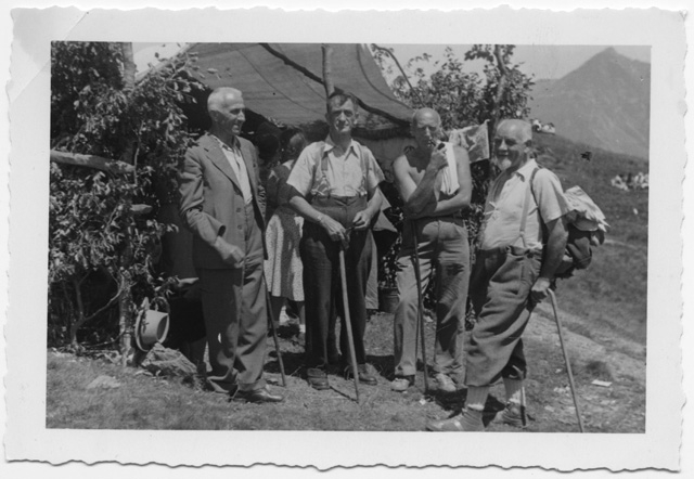 Gruppo di uomini al San Lucio