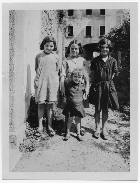 Anita Soldini, Francesca e Albina Grassi (al centro) e Carmen Marchi a Comano