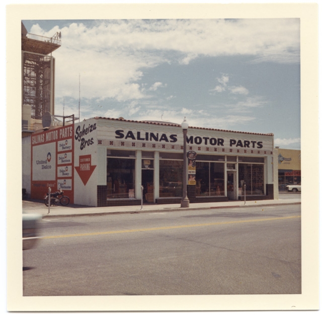 Negozio di componenti per automobili a San Francisco