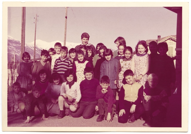 Terza, quarta e quinta elementare di Comano in posa