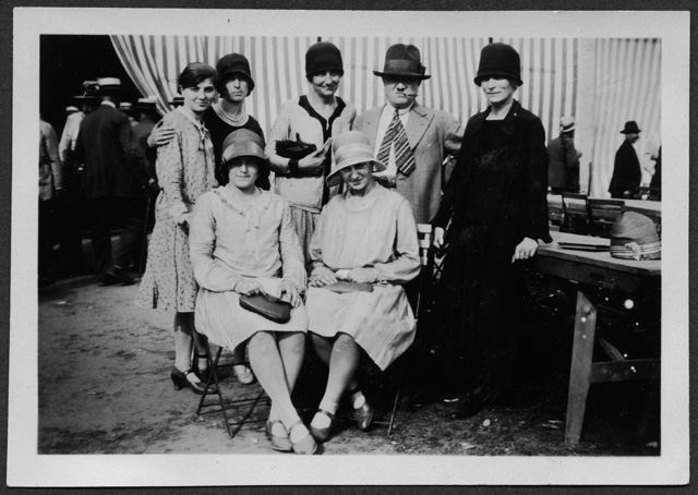 Famiglia Reali in posa all'Esposizione nazionale di Zurigo