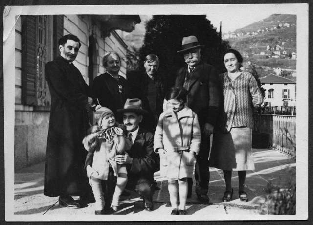 Famiglia in posa a Tenero