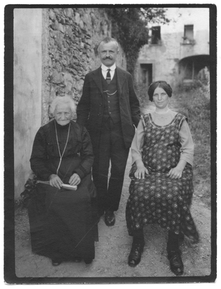 Rachele, Elia e Irene Petrini in Tèra d'sott a Comano