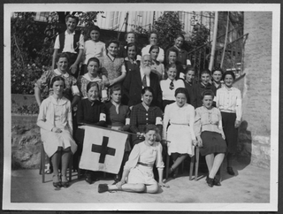 Sezione femminile samaritani a Comano con il Dr. Hans Wyss