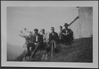 Gruppo all'oratorio di San Bernardo a Comano