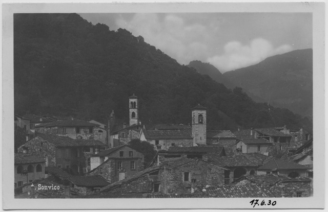 Veduta di Sonvico con la chiesa di San Pietro e la chiesa Lauretana
