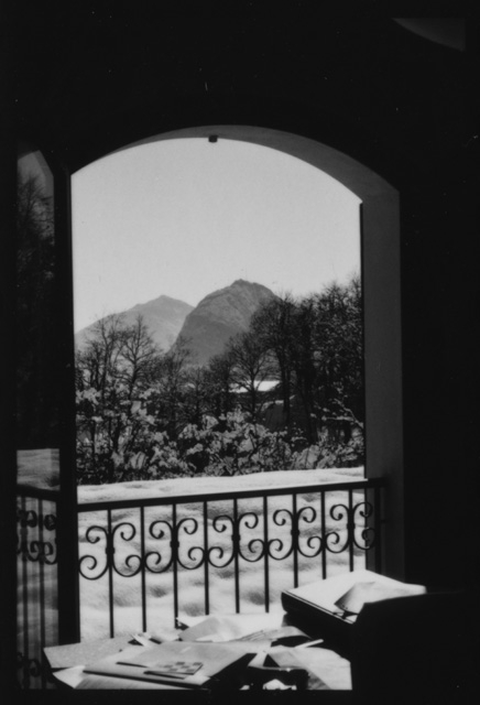 Veduta di Comano dopo una forte nevicata