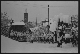 Veduta di Comano dopo una forte nevicata