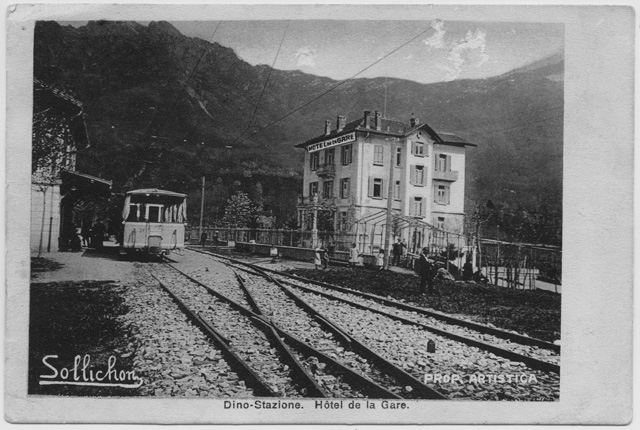 Cartolina dell'Hotel de la Gare a Dino