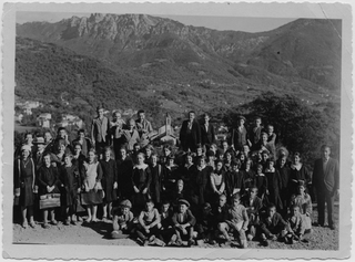 Scolaresca di Sala Capriasca in posa