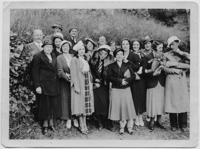 Corale Aurora in posa al Monte Ceneri