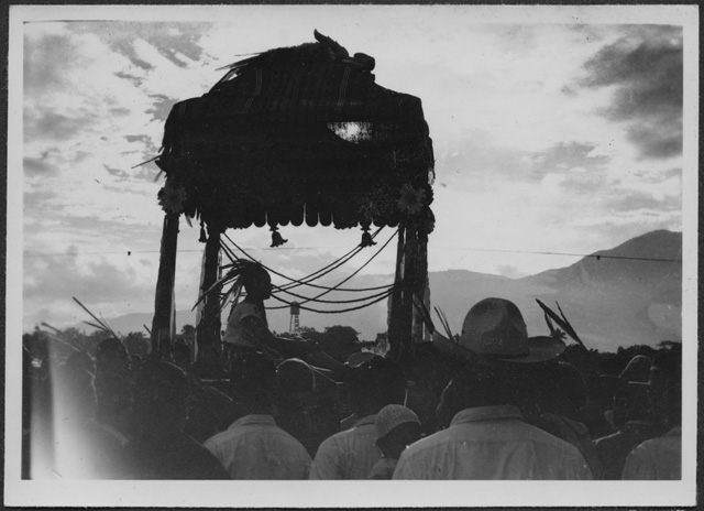 Celebrazione di un rituale indios