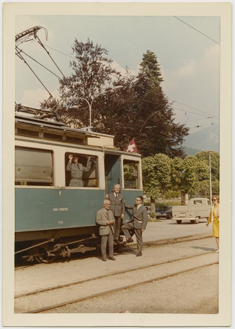 Autorità alla partenza dell'ultima corsa della ferrovia Lugano-Tesserete