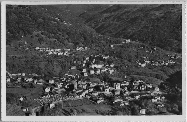 Cartolina aerea di Tesserete con Cagiallo, Almatro, Campestro e Roveredo